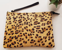 Load image into Gallery viewer, The stunning Leopard Print Clutch Bag