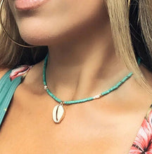 Load image into Gallery viewer, The Maui shell necklace
