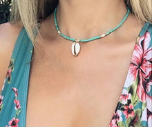 Load image into Gallery viewer, The Maui shell necklace
