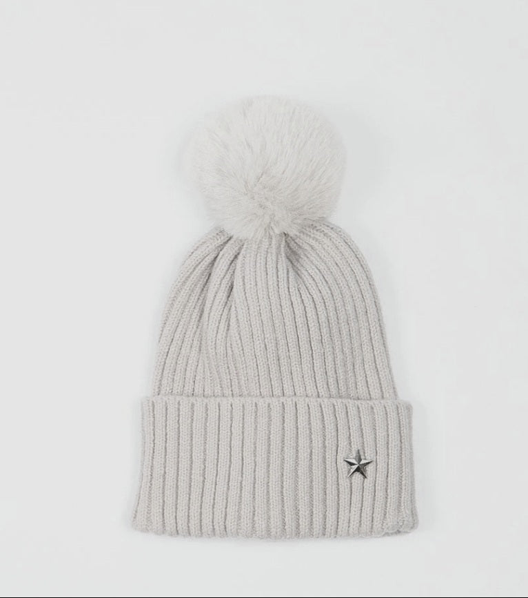 Pom pom Beanie Hat - Grey with Star