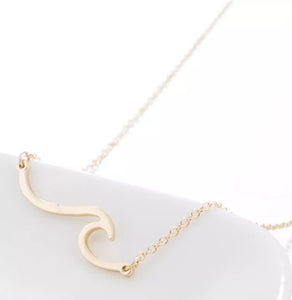 Beautiful Ocean Wave Necklace - Gold