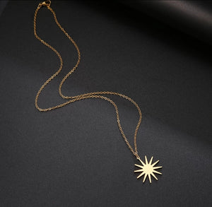 Beautiful Summer Sun Necklace - Gold