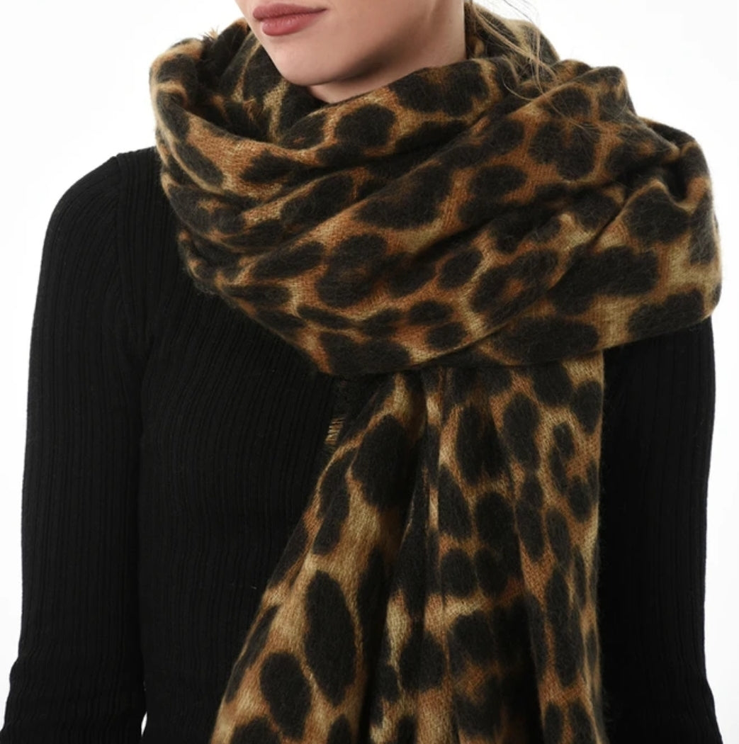 Natural Leopard Print Blanket Scarf