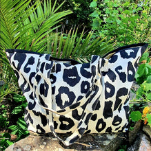 Load image into Gallery viewer, Black &amp; Ivory Leopard Tote Bag
