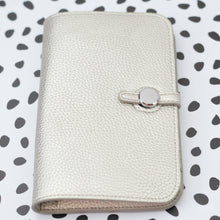 Load image into Gallery viewer, Clutch Wallet - Silver
